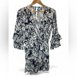 Escapada Living‎ Plunge Deep V Neck Palm Romper Ruffle Sleeve Black White XS
